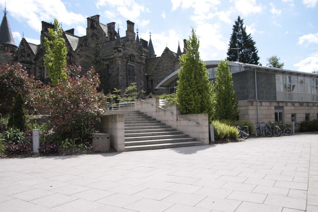 Summer Stays At The University Of Edinburgh Exterior photo